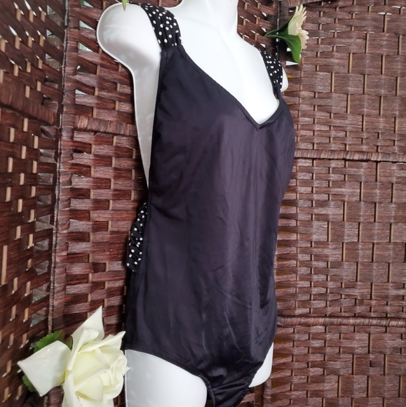 Sirena Swimming suite one pice Good condition - Picture 4 of 8